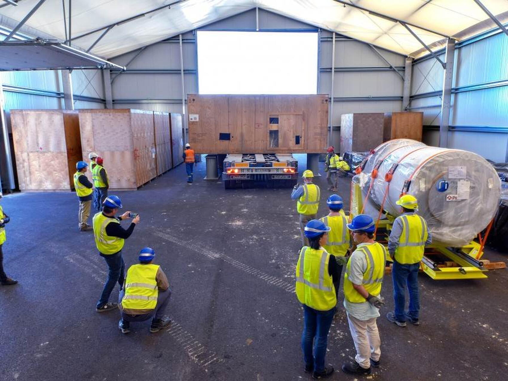 Assembly platform for the central solenoid arrives